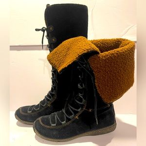 Timberland Women's Knee High Lace Up Black Suede Moorland Boots: Size 9